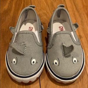 Gymboree Shark loafers Size 4